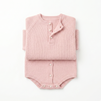 婴幼儿服装